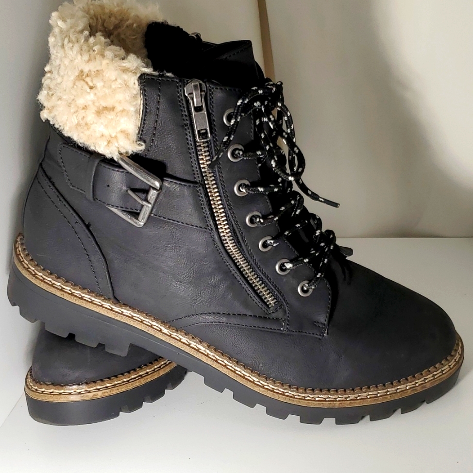 Universal Thred Booties